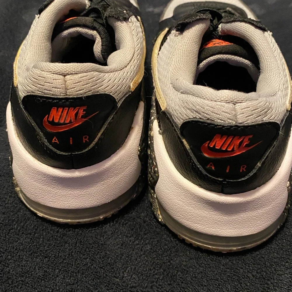 Nike low top